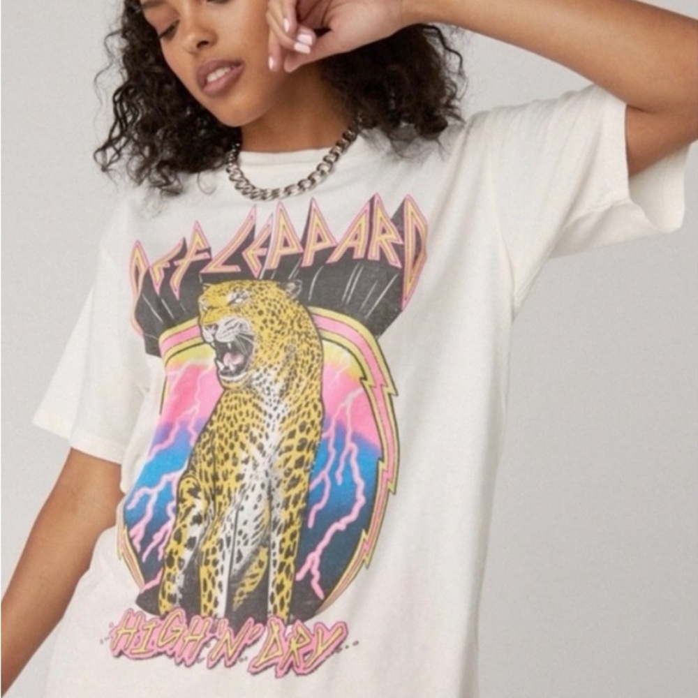 Daydreamer Def Leopard tee